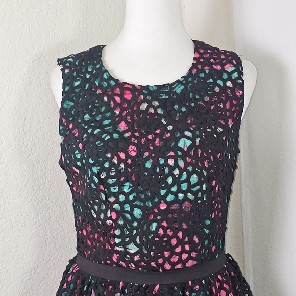 Wolven Anthropologie Women's Terrace Black Lace Overlay Floral Sheath Dress Sz 4 - Picture 2 of 15